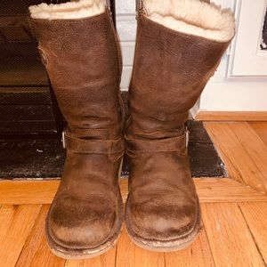 UGGs size 2 girls